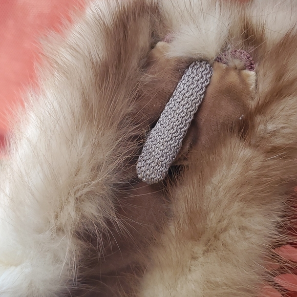 💥SOLD💥Large Authentic Mink Collar - Picture 3 of 14